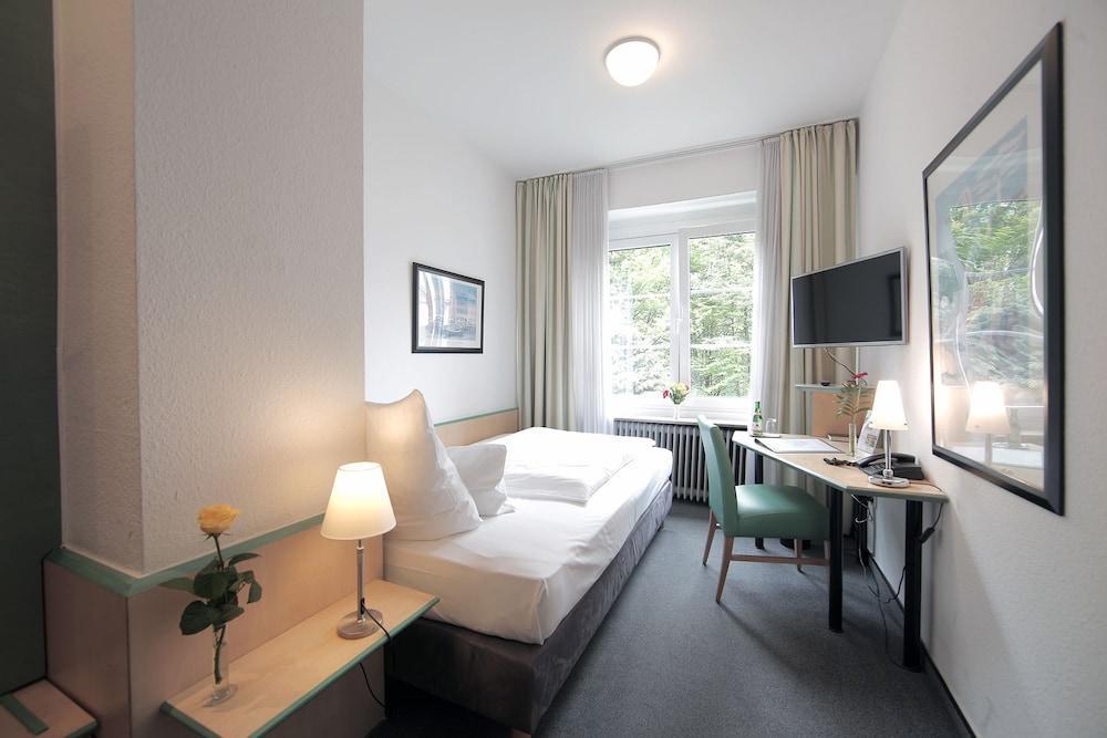 Hotel Am Hofgarten Düsseldorf Exterior foto