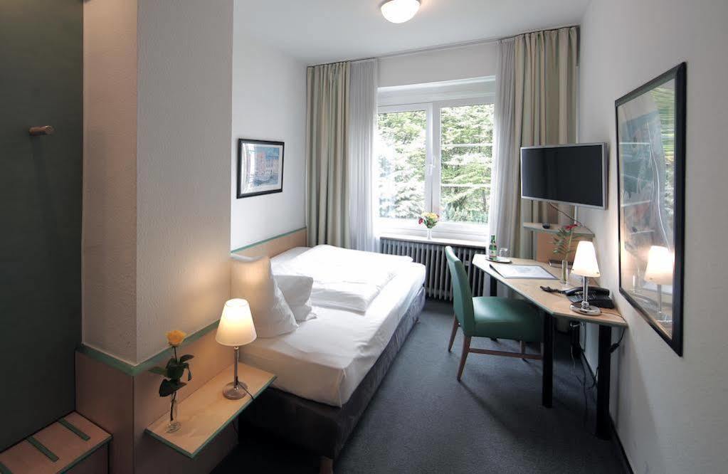 Hotel Am Hofgarten Düsseldorf Exterior foto